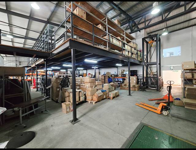 1,280M² WAREHOUSE FOR SALE IN HOOGLAND